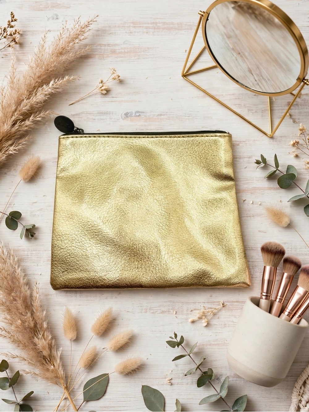 💥 4/$20 🆕 Ipsy Black and Gold Cosmetic Bag